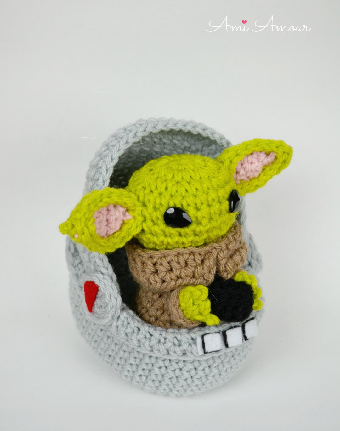 Crochet Yoda Sipping Soup in Pod