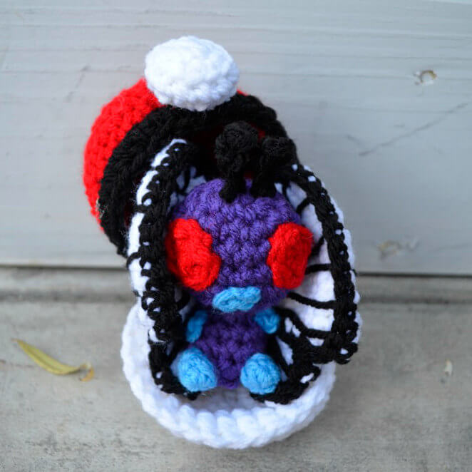 Crochet Butterfree inside Pokeball