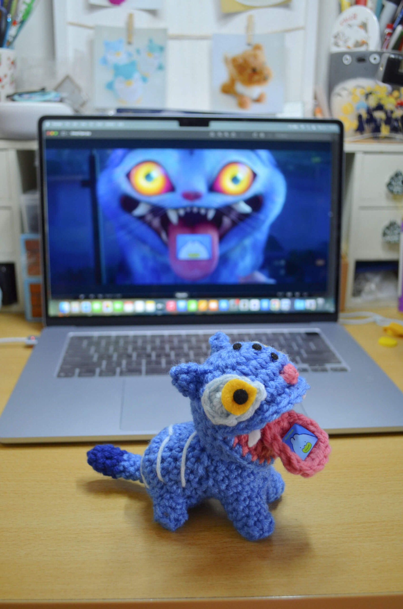 Crochet Derpy Tiger with Derpy Tiger on Background